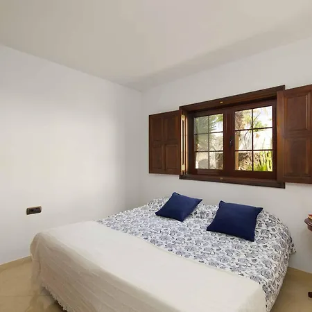 Esperanza Villa Tias